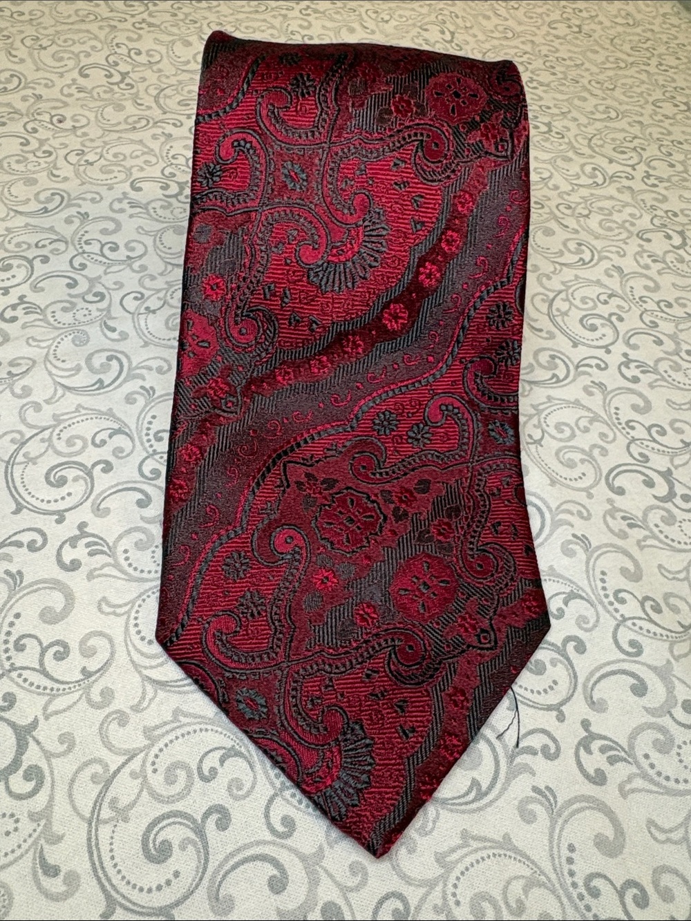 La Vita Men's Paisley Silk Tie - Deep Red